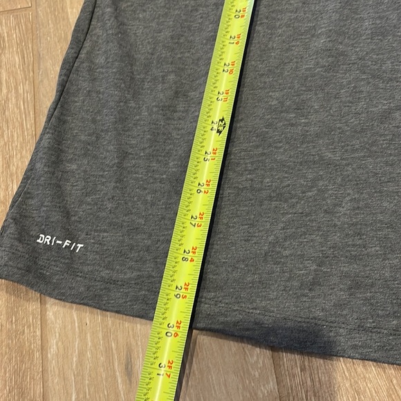 Nike Dri-Fit Tee XL - Picture 3 of 8